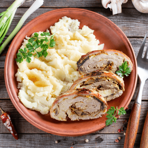 Ballotine de poulet au jambon et aux champignons de paris