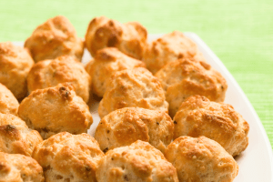 Gougères au comté et au piment d'espelette